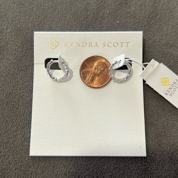 Kendra Scott Maggie Huggie Silver Hoop Earrings - Picture 4 of 4